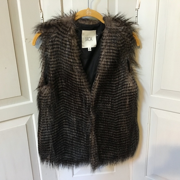 Jack by BB Dakota Jackets & Blazers - JACK Black/ Brown Faux Wispy Fur Vest